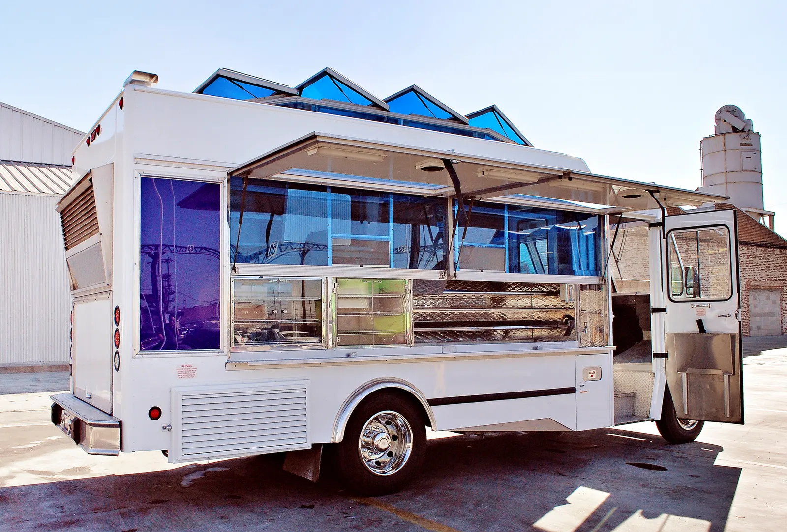 Experiential marketing food truck tours