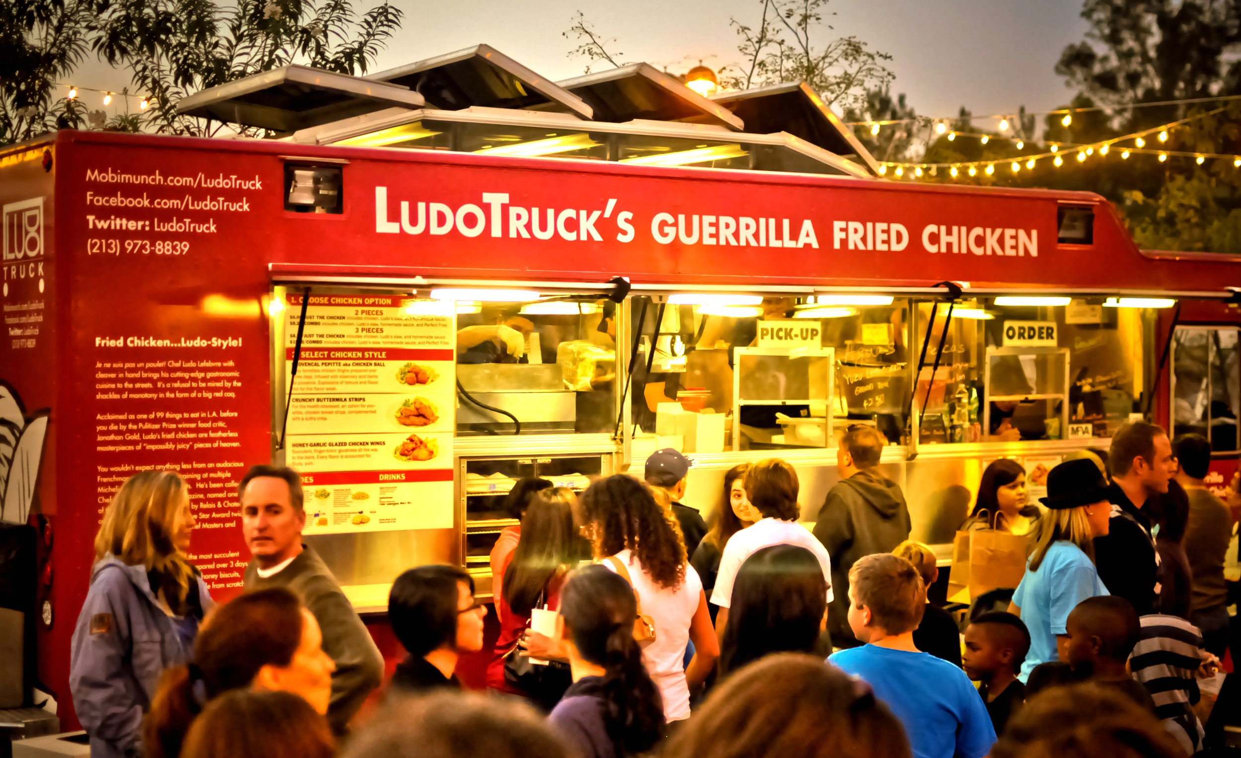 Mobi Munch at a gourmet food truck festival